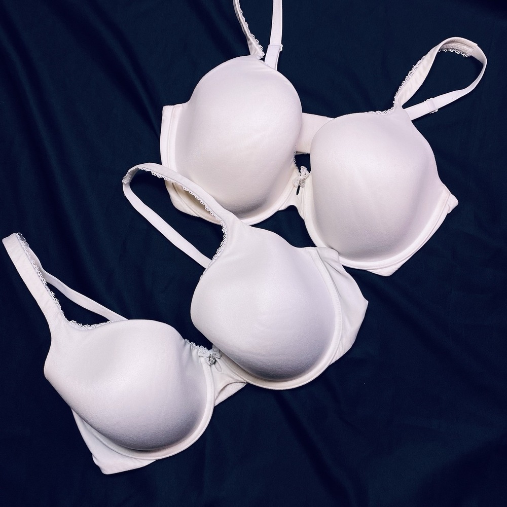 2 Victoria's Secret Body By Victoria Lined Perfect Coverage Bras White 38D